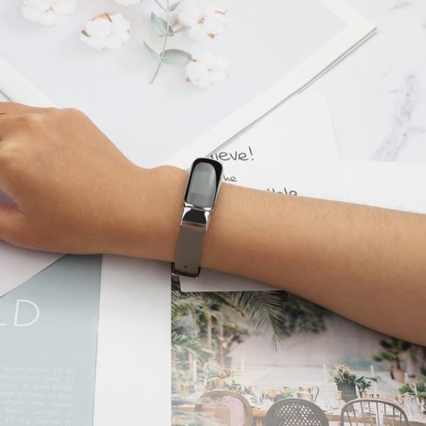 Fitbit Luxe klokkerem i ekte skinn - Grå / Størrelse: L Silver grey
