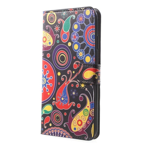 iPhone Xs Max læder flip cover med mønsterprint - Paisley Flower Multicolor