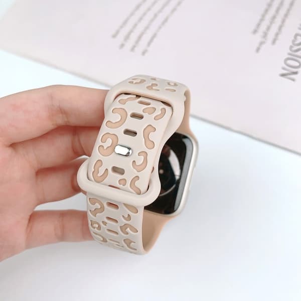 Apple Watch Series 49mm - 45mm - 44mm - 42mm Leopard Silicone Strap - Starlight+Milk Tea White