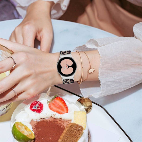 Samsung Galaxy Watch 5 / 4 klockarmband i elastisk nylon - Leopard Brun