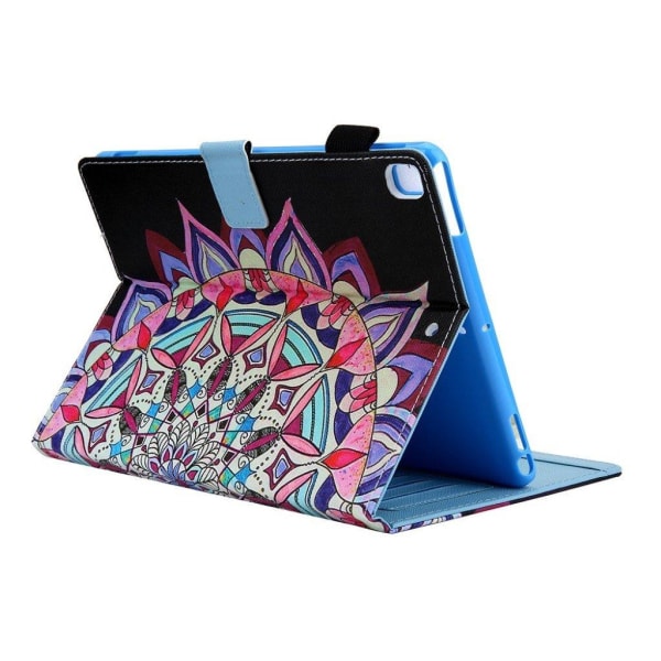 Cool patterned leather flip case for iPad (2018) - Mandala Multicolor