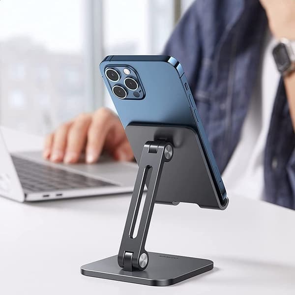 UGREEN Universal aluminiumsholder til telefon og tablet på skrivebordet Silver grey