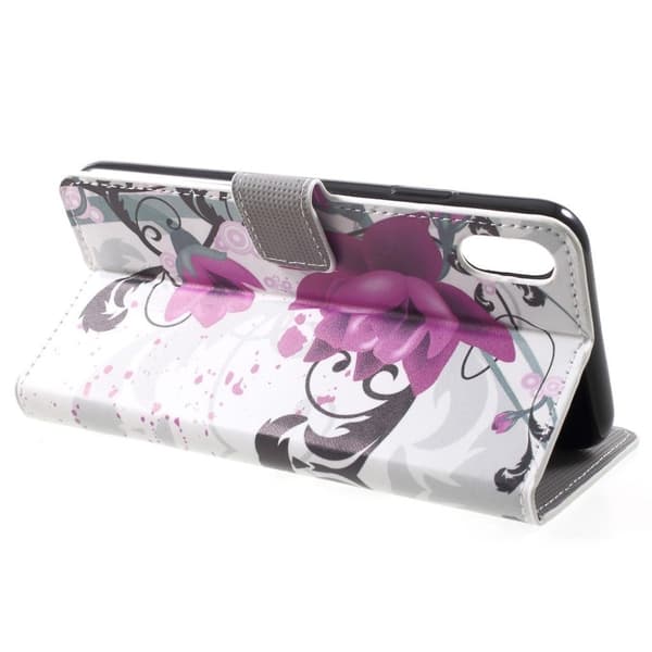 iPhone Xs Max læder flip cover med mønsterprint - Lilla Blomster Purple