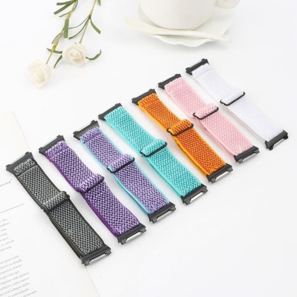 Fitbit Ionic klokkerem i nylon med bølgemønster - Hvit White
