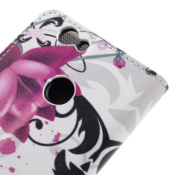 Scherfig Huawei Nova flip-etui i læder - Lilla blomster Purple