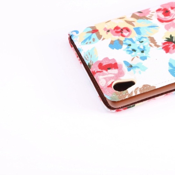Sony Xperia Z3+ Nahkakotelo Korttitaskuilla - Valkoinen Kukka Kuvio Multicolor