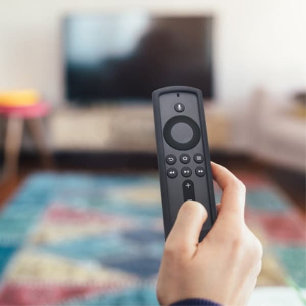Silikonisuojus Amazon Fire TV Stick 4K -kaukosäätimelle - Harmaa Silver grey