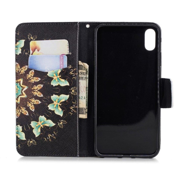iPhone Xs Max flip cover i læder med mønsterprint - Farvede Sommerfugle Multicolor