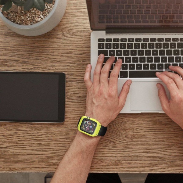 Apple Watch Series 5 40mm silicone watch band - Green / Black Svart