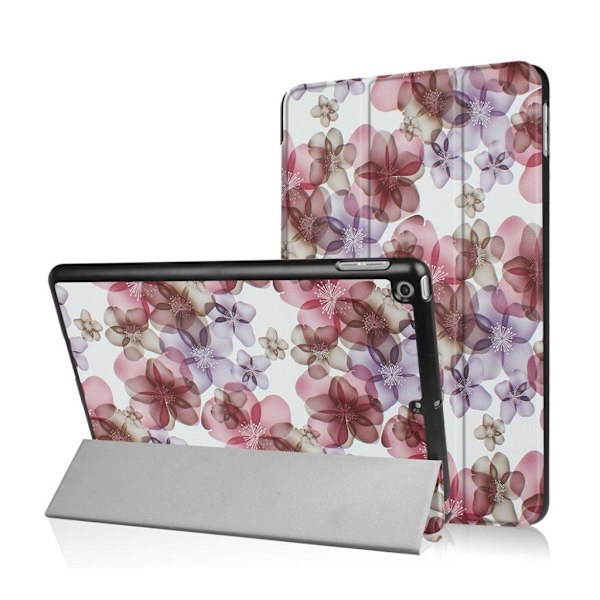 iPad (2017) Mønstret Tri-Fold PU Lær Etui - Vakker Blomster Multicolor