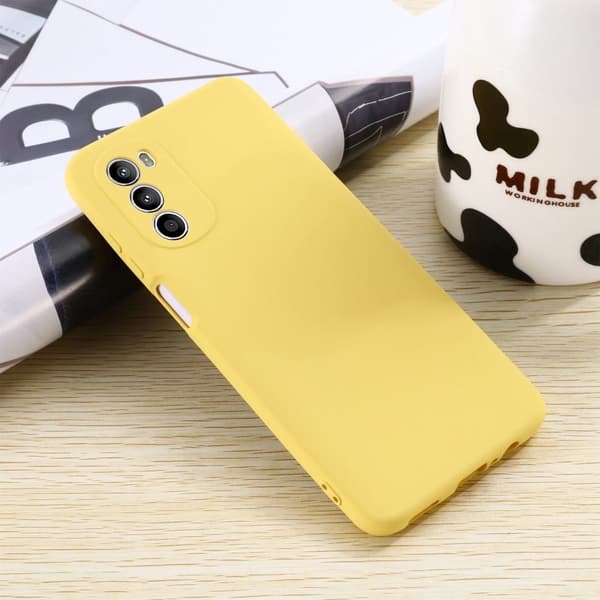 Matte Liquid Silikone Cover til Motorola Moto G52 - Gul Yellow