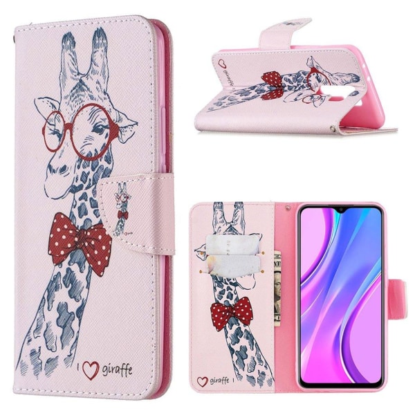 Wonderland Xiaomi Redmi 9 Flip etui - Yndig giraf iført briller Pink
