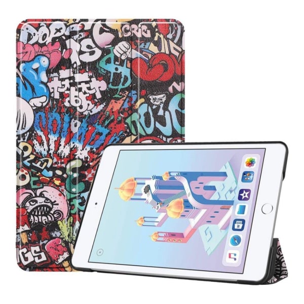 iPad Mini (2019) tre-folds læder etui - Graffiti mønster Multicolor