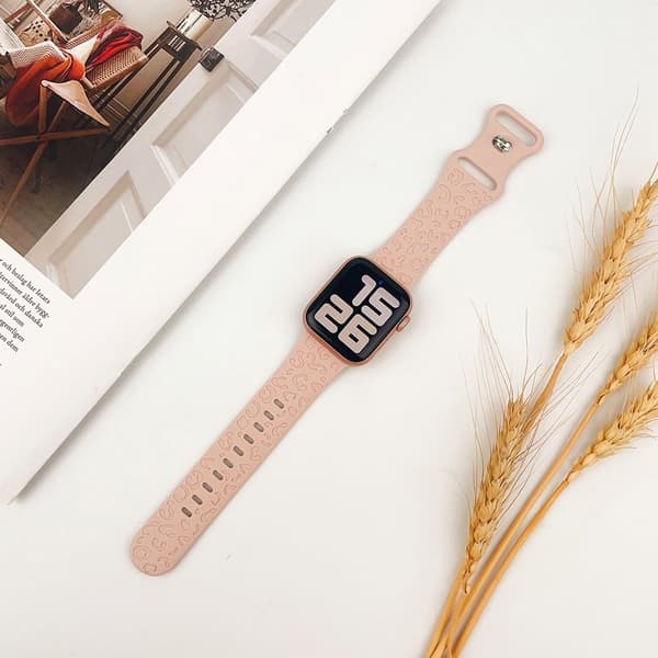Apple Watch Series 41mm - 40mm - 38mm Universal Flexible Strap Leopard Pattern Watch Band - Lyserød Pink