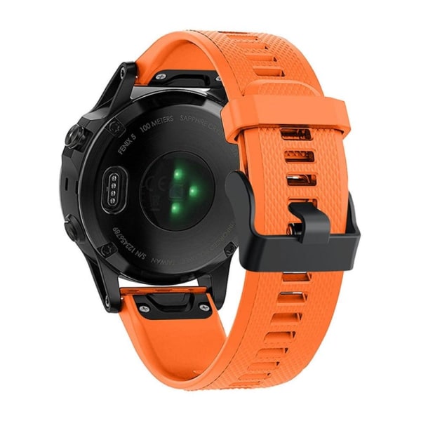 Garmin Fenix 7 justerbar silikonrem med svart spänne - Orange Orange