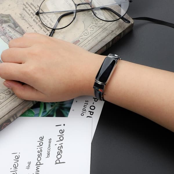 Fitbit Luxe aito nahkakellon hihna - Musta / Punainen Kukka / Koko: L Multicolor