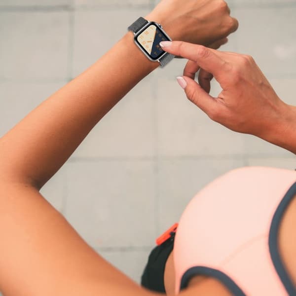 Apple Watch Series 4 44mm Nylon Klokkereim - Grå Silver grey