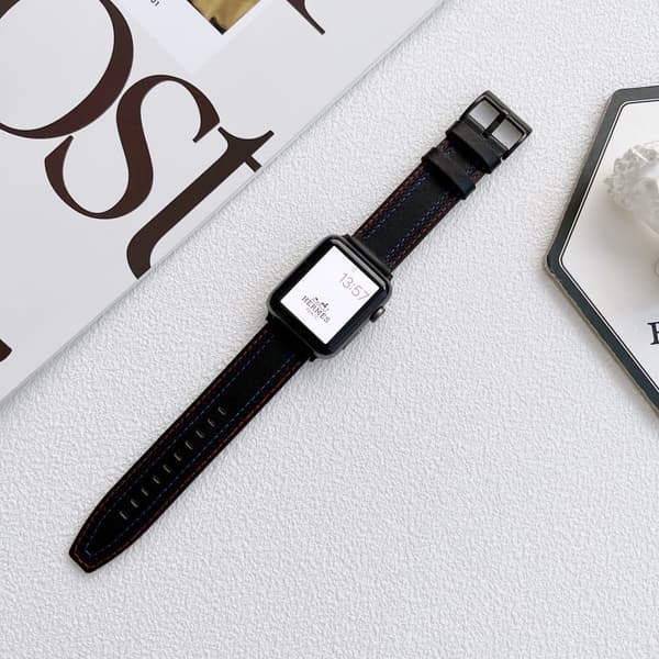 Apple Watch (45 mm) stilfuld urrem i ægte læder - Sort Black