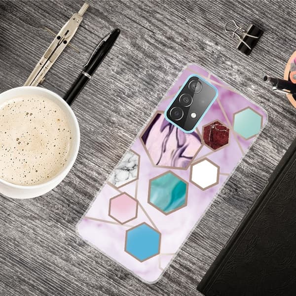 Deco Samsung Galaxy A73 Suojakotelo - Hexagon Fragments In Violetti Multicolor