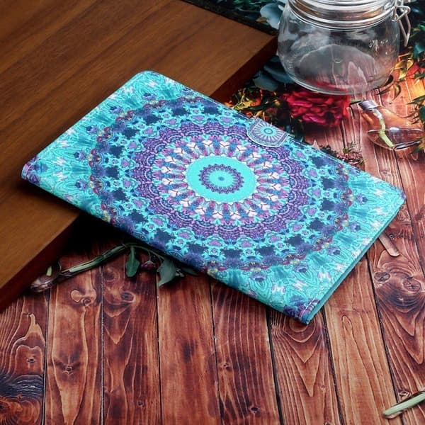 iPad 10.2 (2019) trendy mønstered læder flip etui - Grøn Kaleidoscope Multicolor