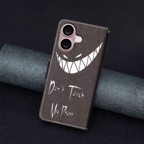 Wonderland iPhone 16 Plus flip etui - Rør Ikke Ved Min Telefon Black