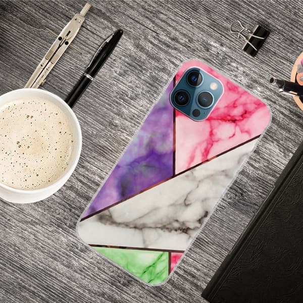 Marble iPhone 15 Suojakotelo - Violetti / Rose / Valkoinen / Vihreä Multicolor