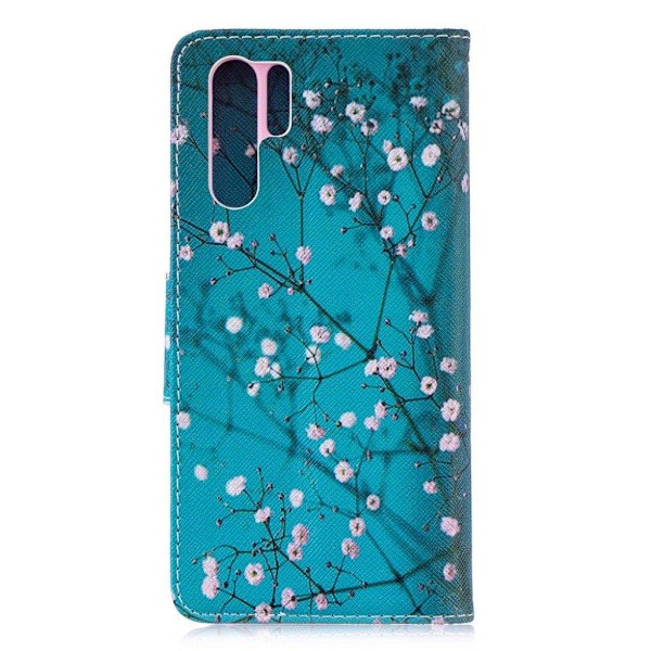 Huawei P30 Pro läderfodral med mönster - Träd Med Blommor multifärg