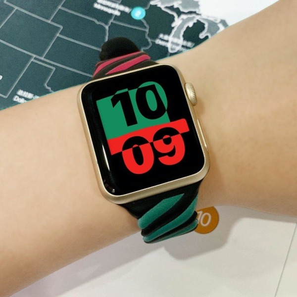 Apple Watch 42mm - 44mm unik farve twist silikone urrem - Rød / Grøn Green