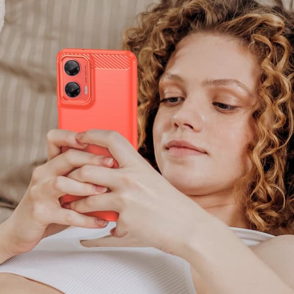 Carbon Flex Motorola Moto G35 cover - Rød Red