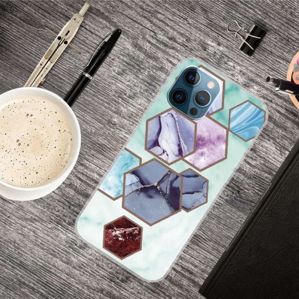 Marble design iPhone 14 Pro Max cover - Sekskantede Fragmenter I Himmelblå Multicolor