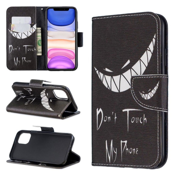 Wonderland iPhone 11 flip etui - Rør Ikke Ved Min Telefon Black