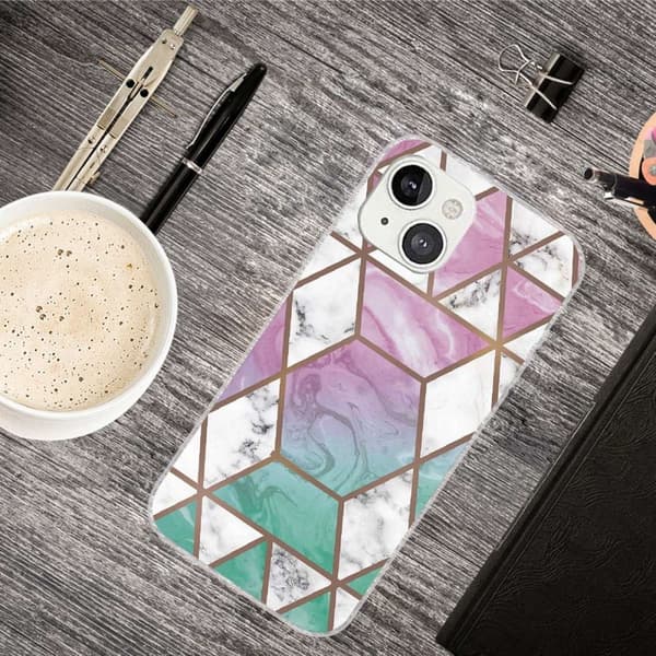 Marmormotiv iPhone 14 Plus skal - Vit Diamant I Färgglad Bakgrund multifärg