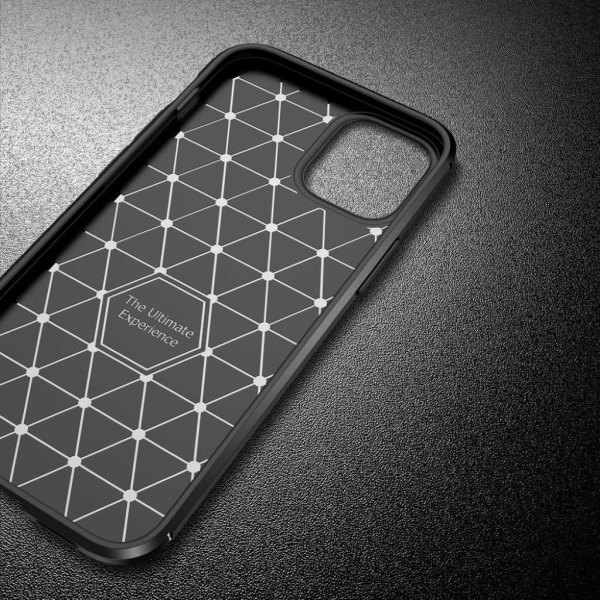 Carbon Shield iPhone 12 / 12 Pro kuoret - Musta Black