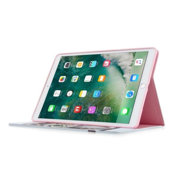 iPad 10.2 (2019) Stilfuldt mønster læder flip etui - Sød Ugle Multicolor