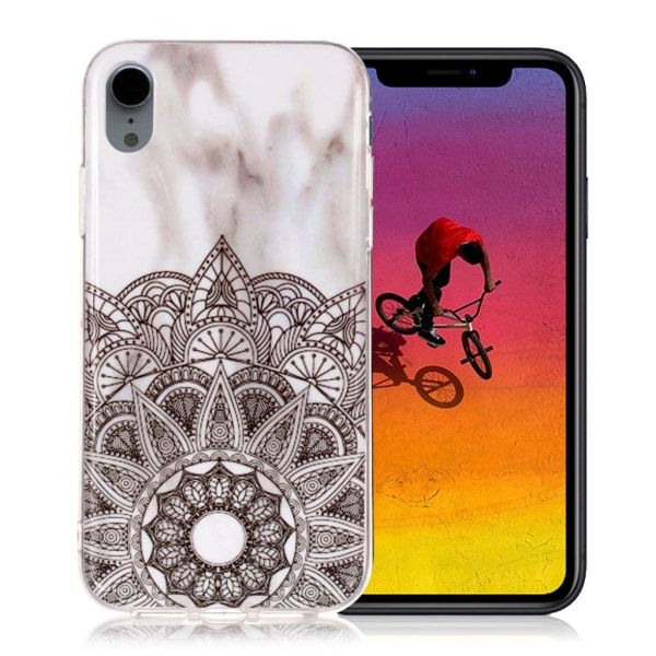 iPhone XR mobilskal silikon marmormönster - Mandala blomma Brun