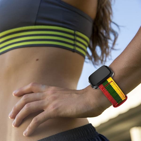 Vaihtoranneke Fitbit Versa-kellolle - Keltainen, vihreä, punainen Multicolor