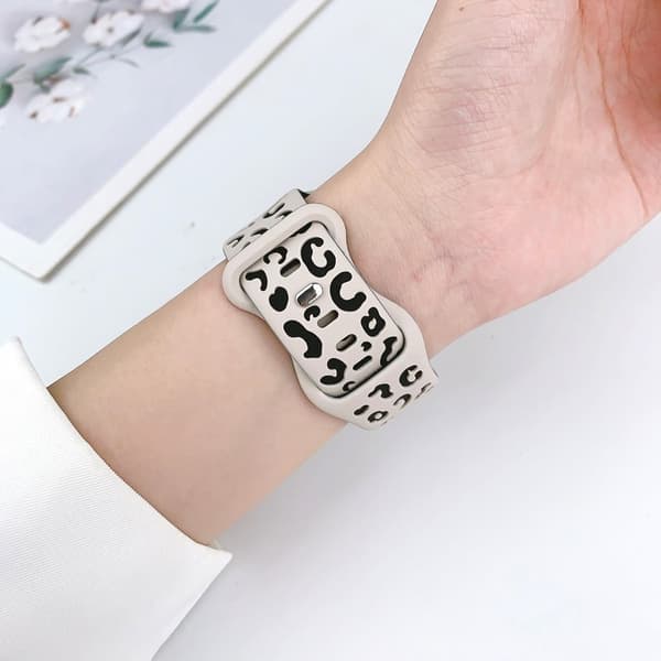 Apple Watch Series 41mm - 40mm - 38mm Leopard Silicone Strap - Starlight+Black Black