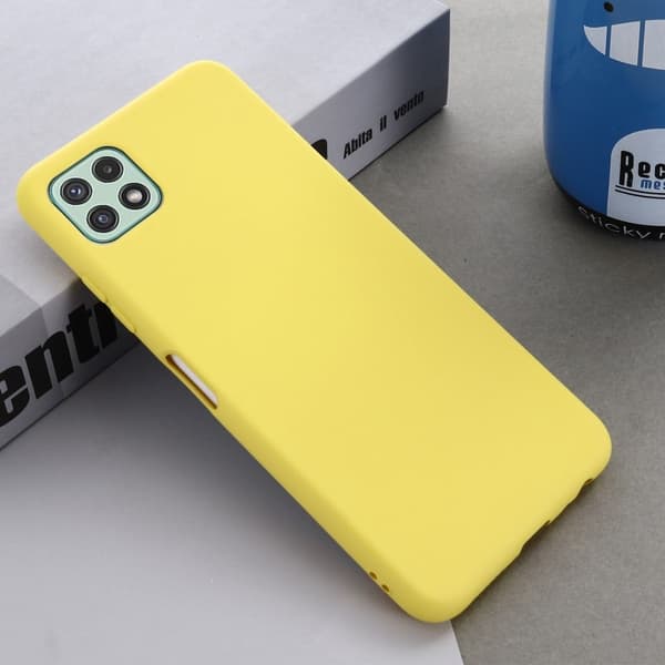 Matt flytende silikondeksel for Samsung Galaxy A22 5G - Gul Yellow
