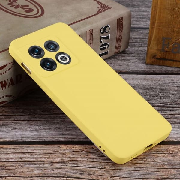 Matt flytende silikondeksel for OnePlus 10 Pro - Gul Yellow