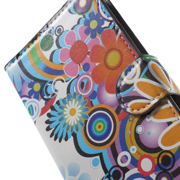 Moberg LG G4c Nahkakotelo Korttitaskuilla - Väritettyjä Kukkia Multicolor