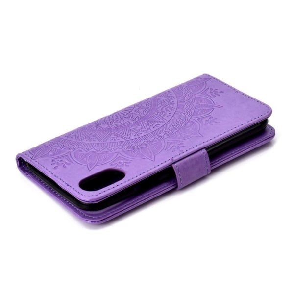 iPhone Xr flip cover i læder med Mandala-mønster - Lilla Purple