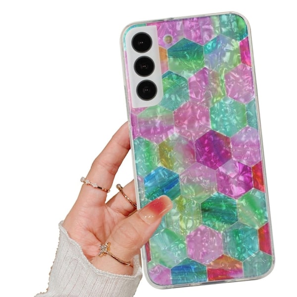 Deco Samsung Galaxy S22 Plus Suojakotelo - Värikäs Hexagon Multicolor