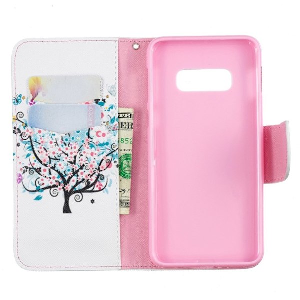 Samsung Galaxy S10e trykt mønster læder flip etui - Blomstertræ Multicolor