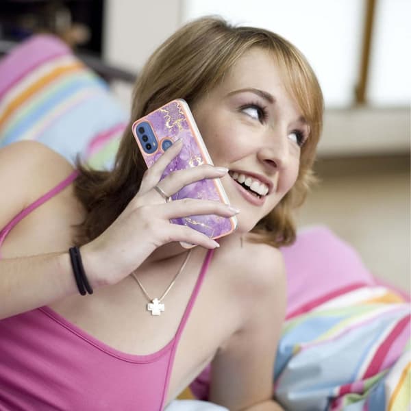 Marble Motorola Moto E30 / E20 / E40 Etui - Lilla Klinkekule Purple