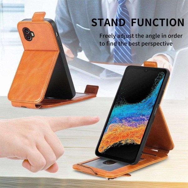 Vertical Flip Phone Etui med Zipper til Samsung Galaxy Xcover 6 Brown