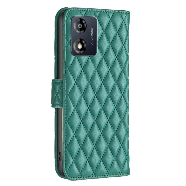 Rhombus pattern matte flip case for Motorola Moto E13 - Green Grön