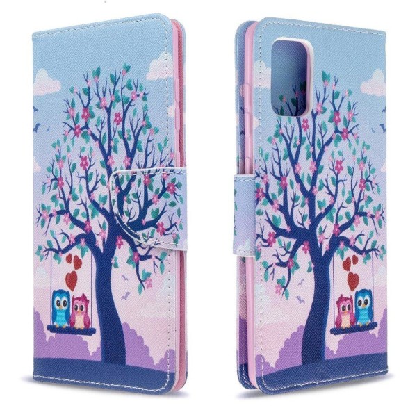 Wonderland Samsung Galaxy A71 etui – Træ og et uglepar Multicolor