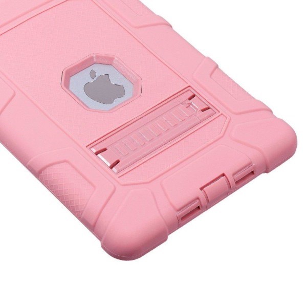 iPad (2018) lujatekoinen suojakuori - Pinkki Multicolor