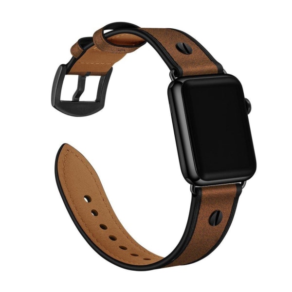 Apple Watch Series 5 44 mm klockarmband i äkta läder med nitdekor - Galna Hästen Brun Brun