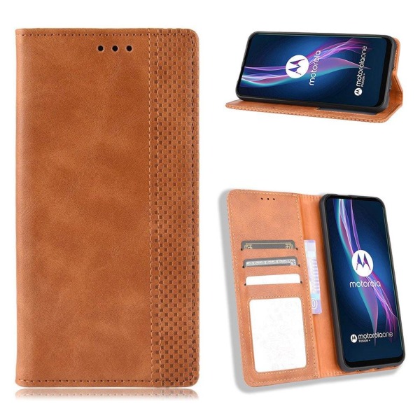 Bofink Vintage Motorola One Fusion Plus nahkakotelo - Ruskea Brown